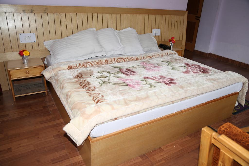Hotel Ridge View Manāli Rom bilde